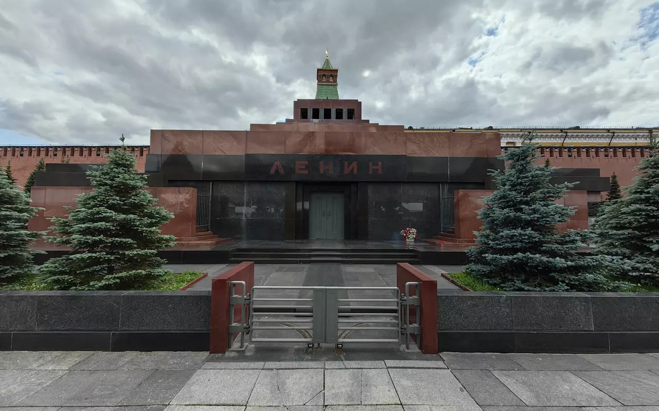 lenin-mavzoleyi-muveqqeti-baglanir