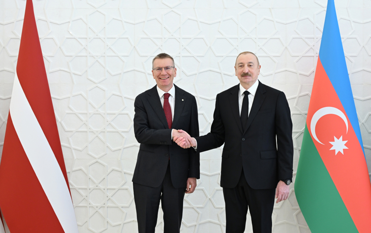 liderler-metbuata-beyanatlarla-cixis-edirler