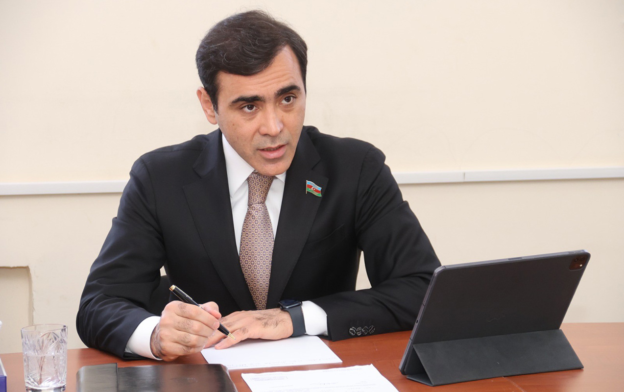 anar-memmedov-vetendaslari-qebul-etdi