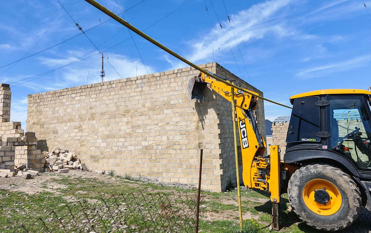 bu-erazilerde-qanunsuz-tikililer-sokuldu