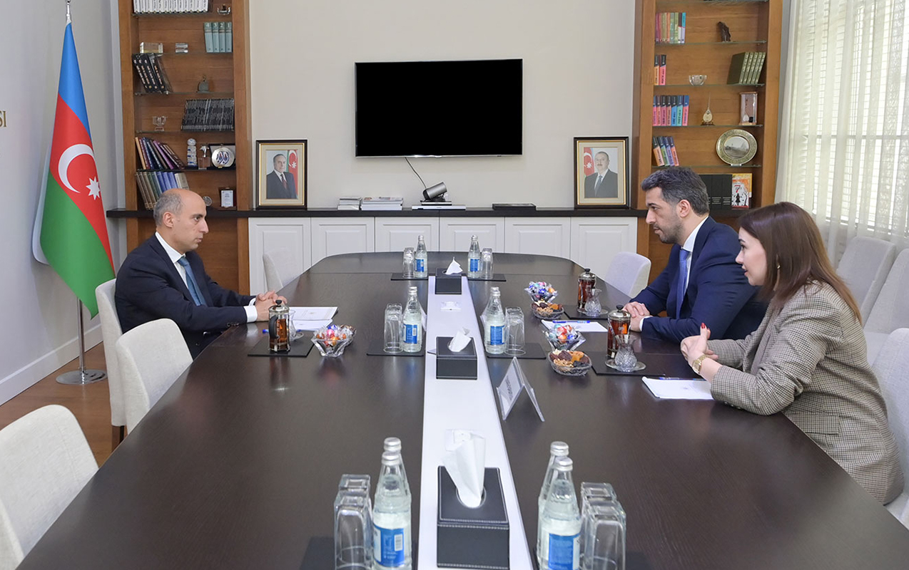 nazir-yukselisin-qalibleri-ile-gorusdu