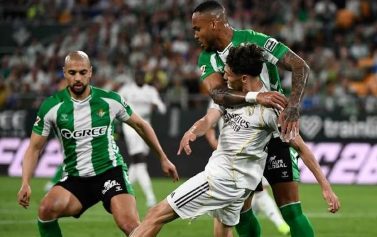 real-madrid-qelebeni-elden-verdi