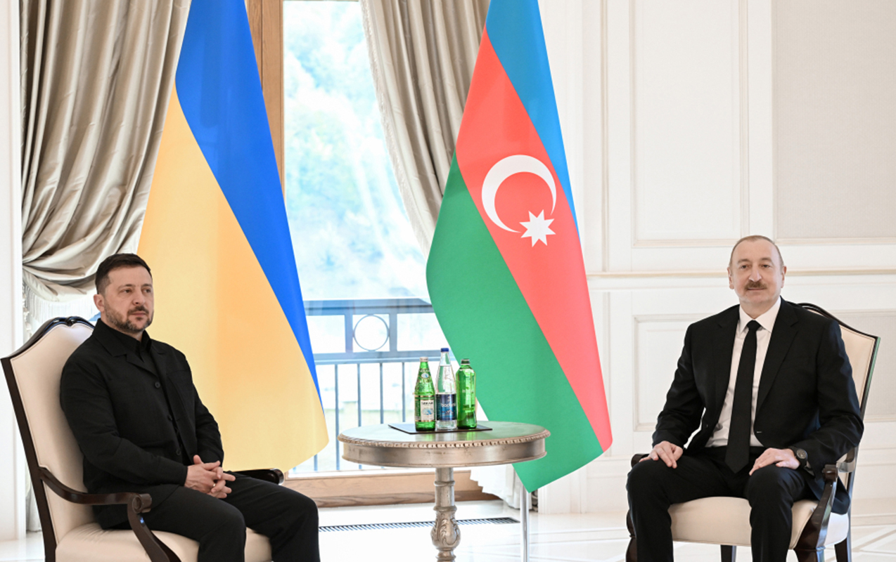 siz-bizim-usaqlarimiza-komek-edirsiniz