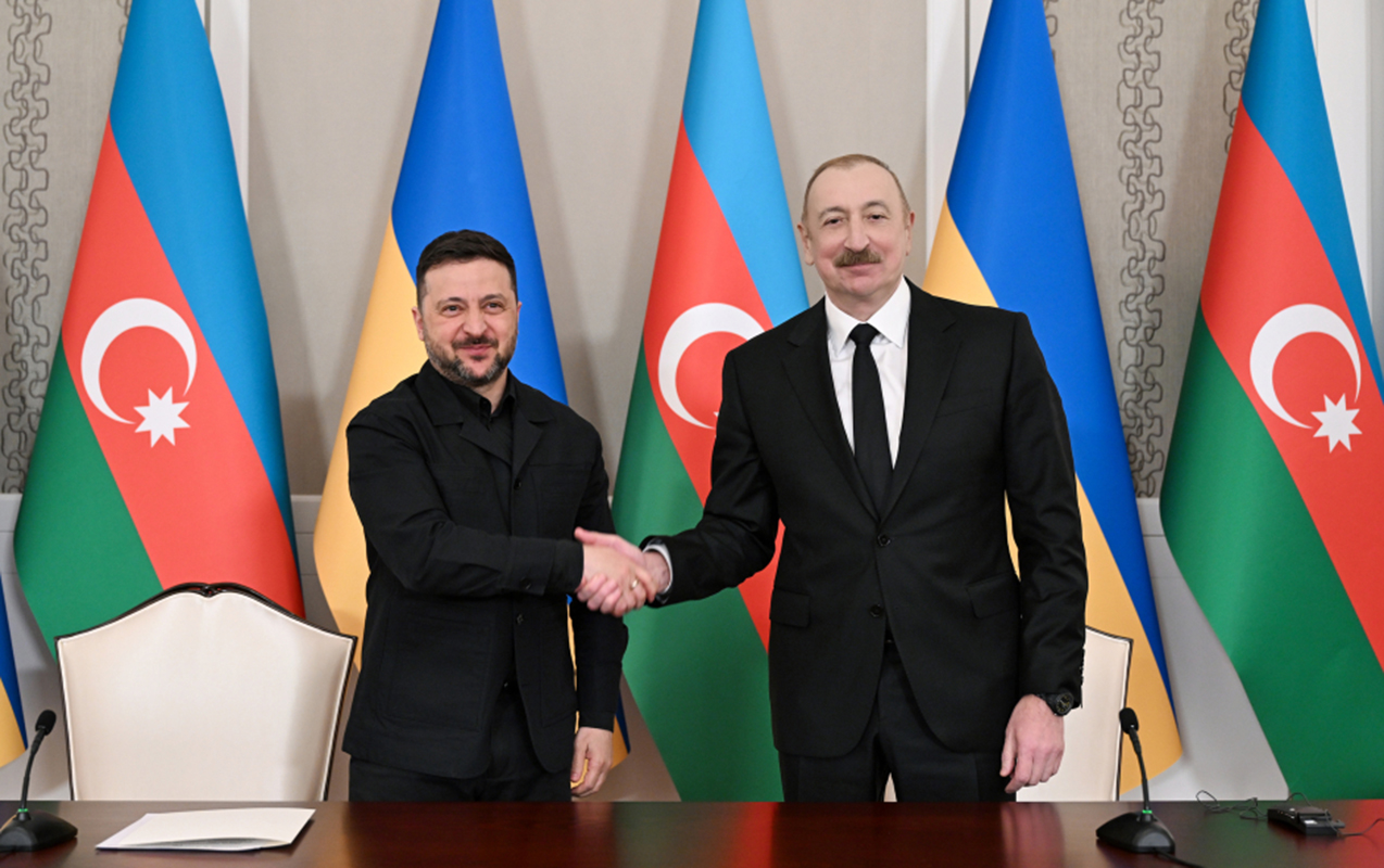 siz-bizim-usaqlarimiza-komek-edirsiniz