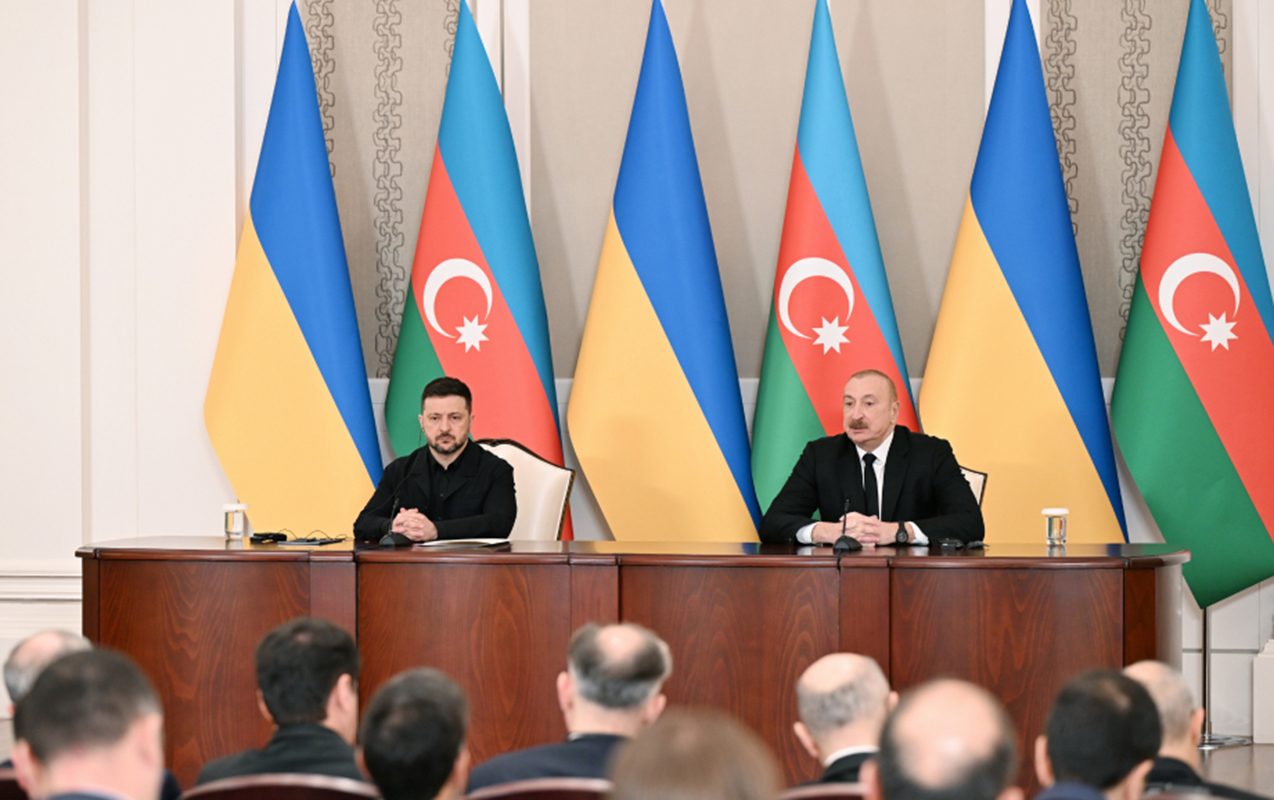 burada-cox-derin-emekdasliq-qura-bilerik