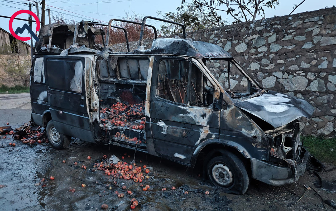 gencede-yuk-masini-yanib-kul-oldu