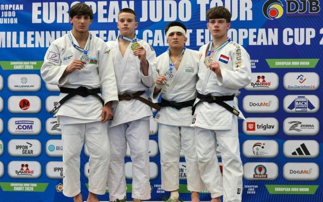 azerbaycan-millisi-avropa-kubokunda-1-ci-oldu