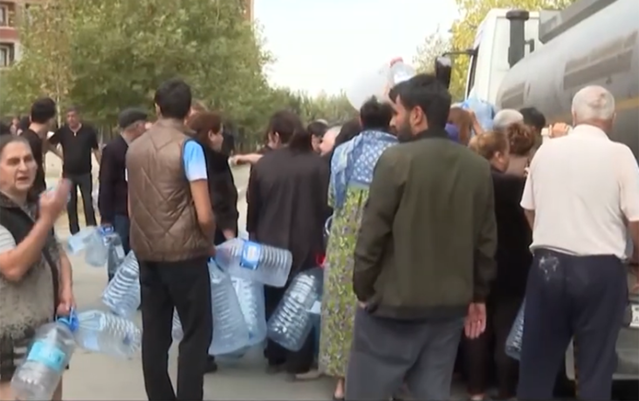 qonsu-gelib-ki-usaqlara-cay-qoymaga-suyum-yoxdur