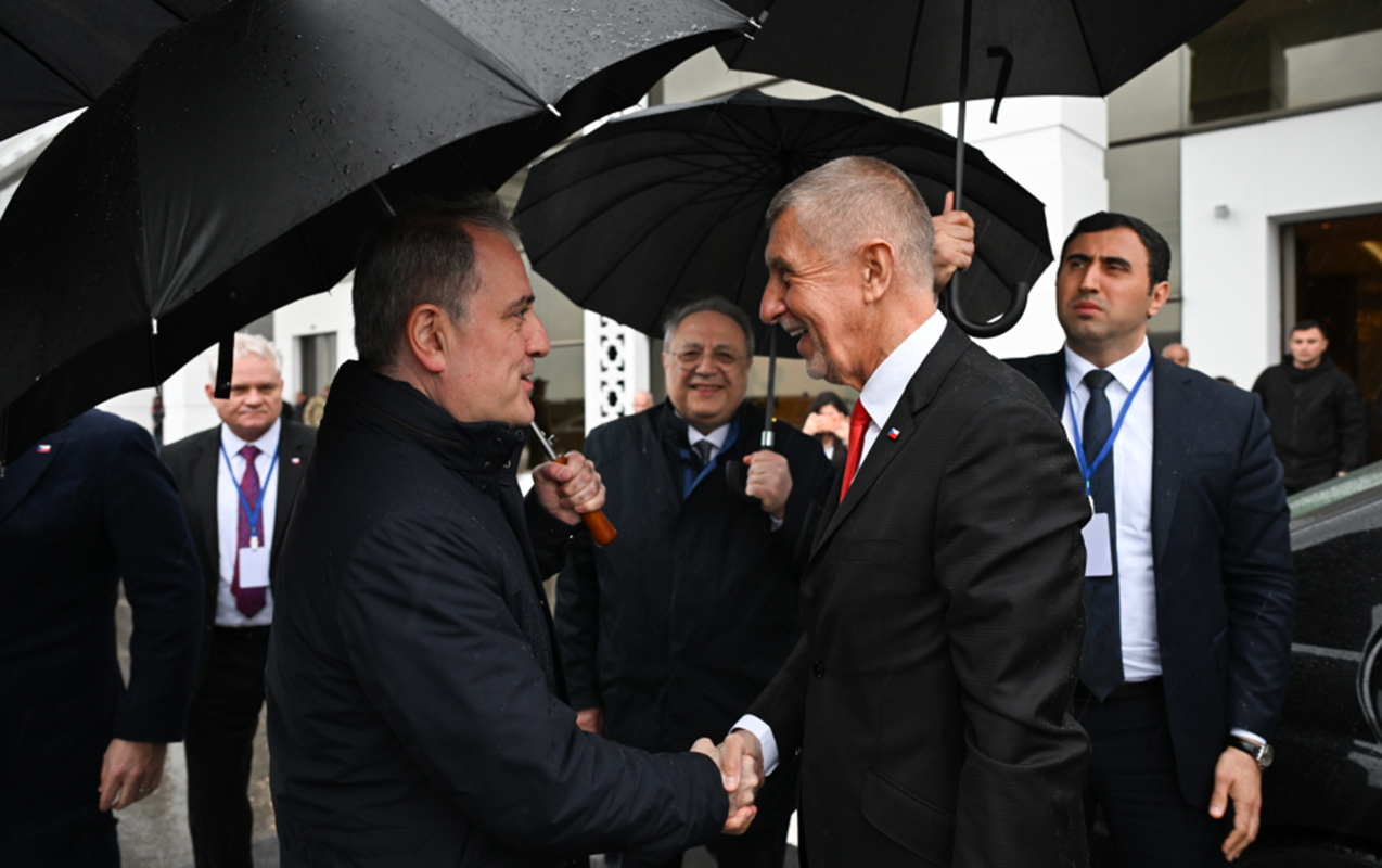 babisin-azerbaycana-seferi-basa-catdi