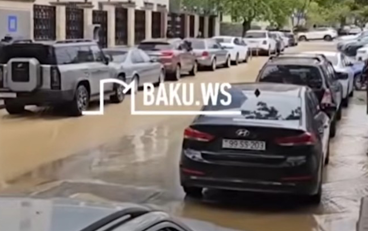 bakida-boru-partladi-kuceni-su-basdi