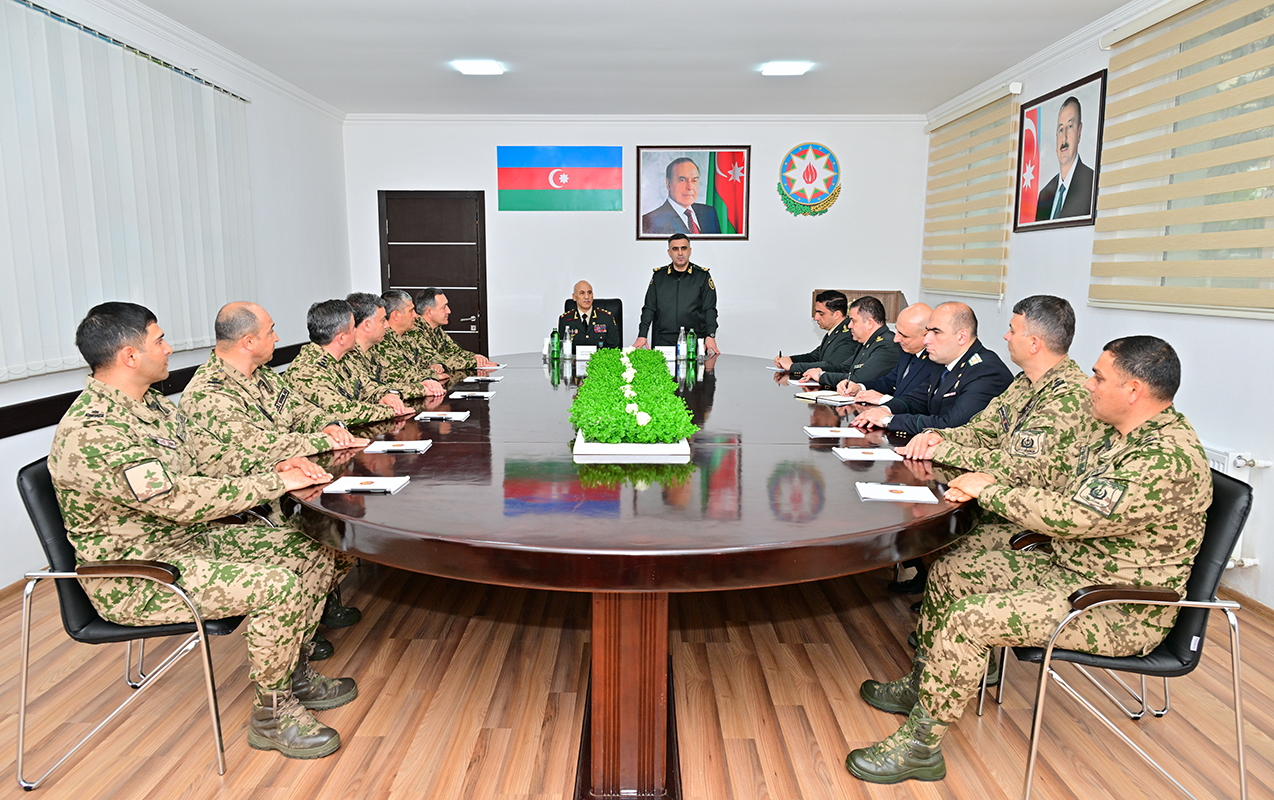 behruz-ehmedov-daxili-qosunlarin-herbi-hissesinde-gorus-kecirdi