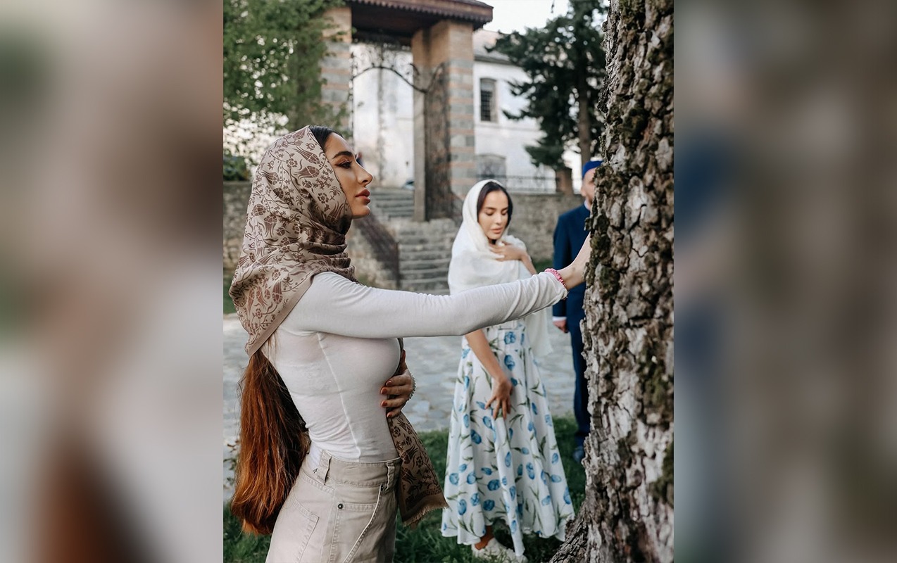 leyla-ve-arzu-eliyevalar-sekide