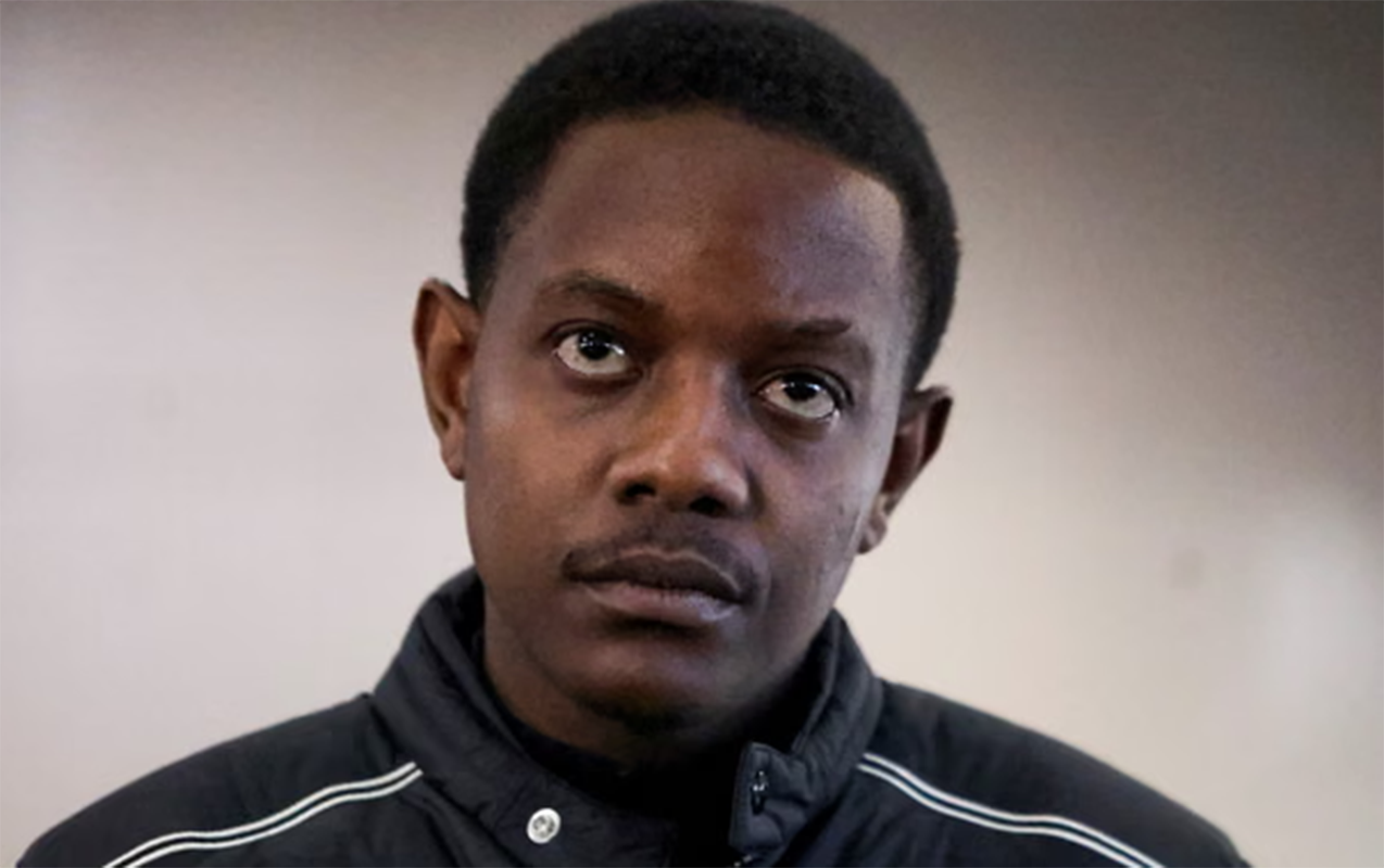 kecmis-prezidentin-oglu-oyuncaq-tapancaya-gore-car-dan-deportasiya-edildi