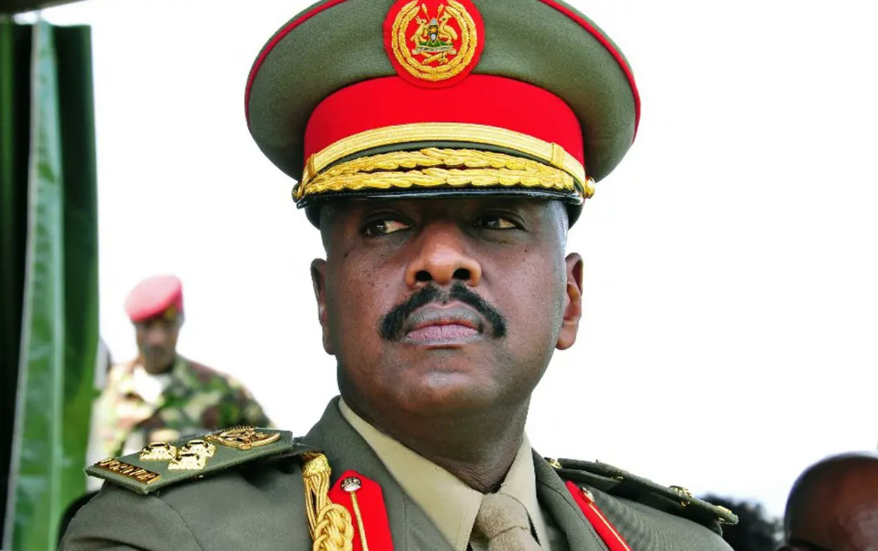 turkiyenin-en-gozel-qadinini-teleb-etmisdi