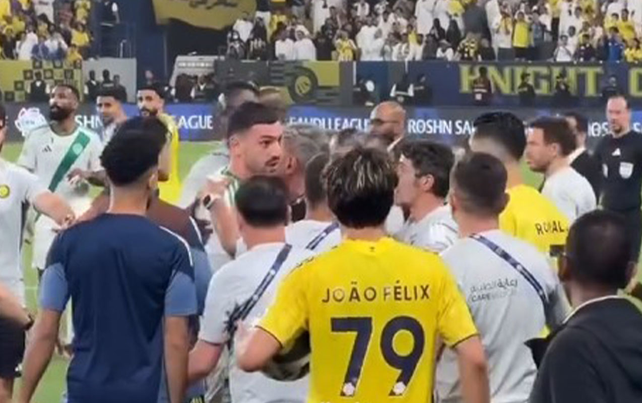 merih-demiral-fransali-futbolcuya-hucum-cekdi