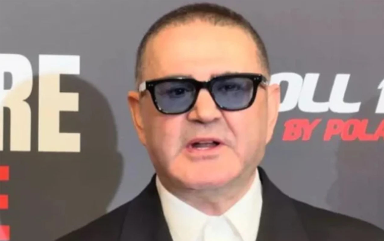 safak-sezer-gorunusu-ile-diqqet-cekdi