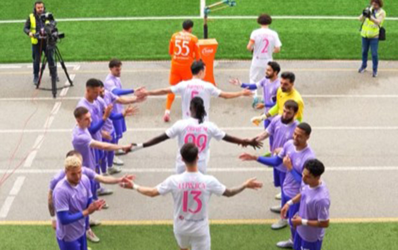 cempionu-adina-layiq-qarsiladilar