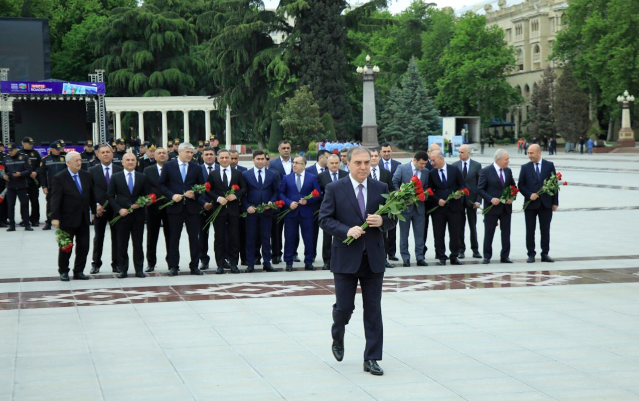 gencede-heyder-eliyevin-anadan-olmasinin-103-cu-ildonumu-ile-bagli-tedbir-kecirilib