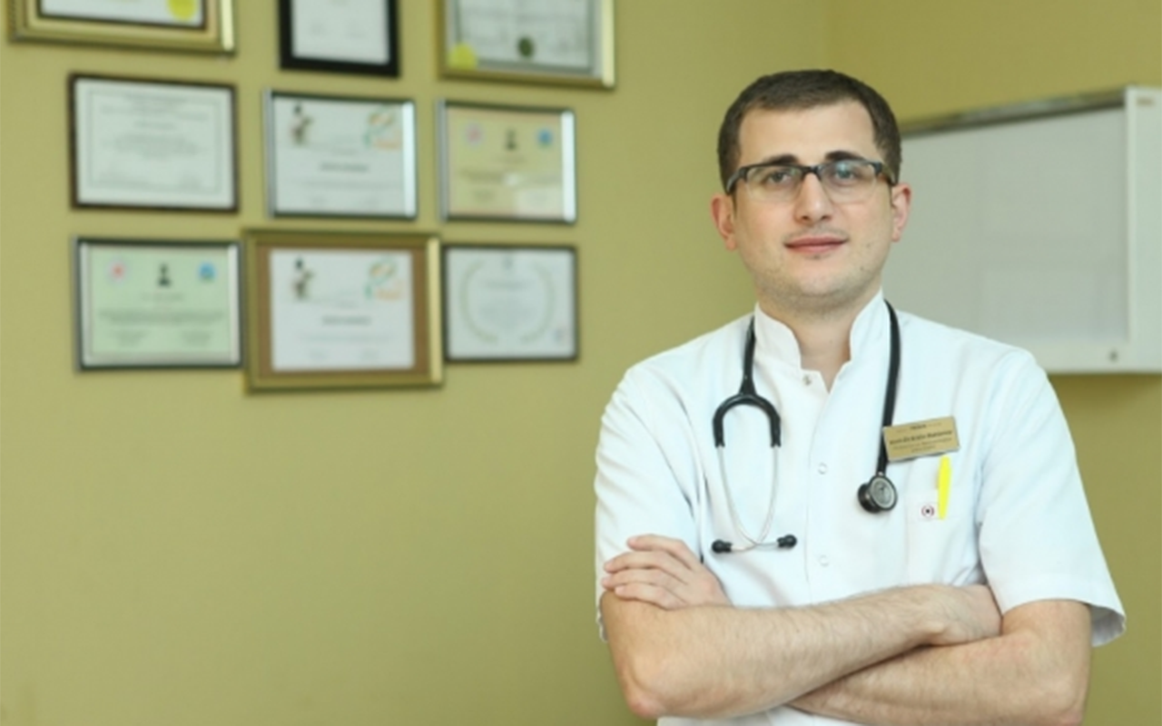 pediatriya-merkezinin-direktoru-erkin-rehimov-oldu