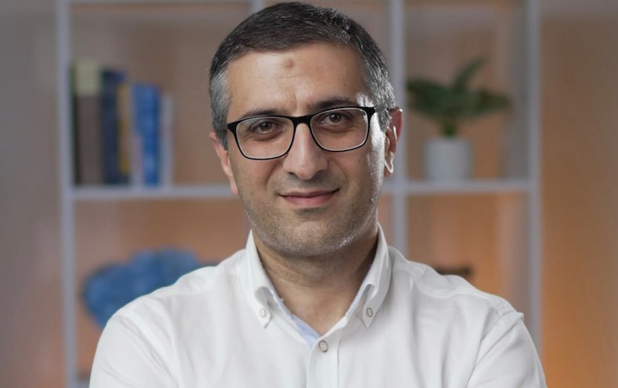 azer-ehmedov-isden-cixarilmasi-ile-bagli-paylasim-etdi