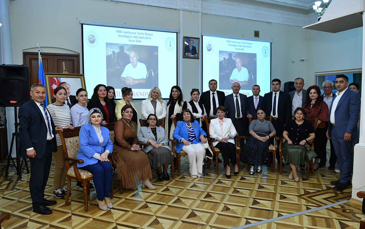 fazil-osmanovun-90-illik-yubileyine-hesr-olunmus-tedbir-kecirildi