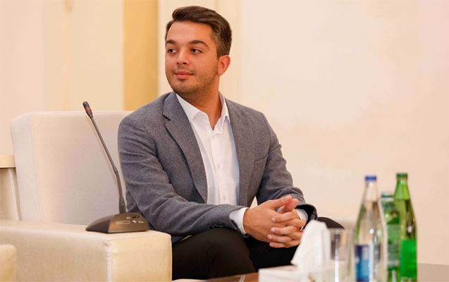 icra-bascisi-muavinini-isden-cixardi
