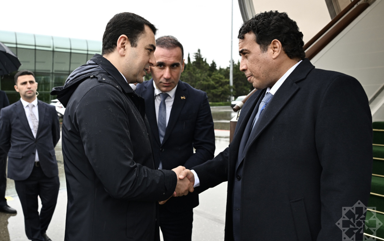mehemmed-yunis-el-menfi-bakiya-geldi