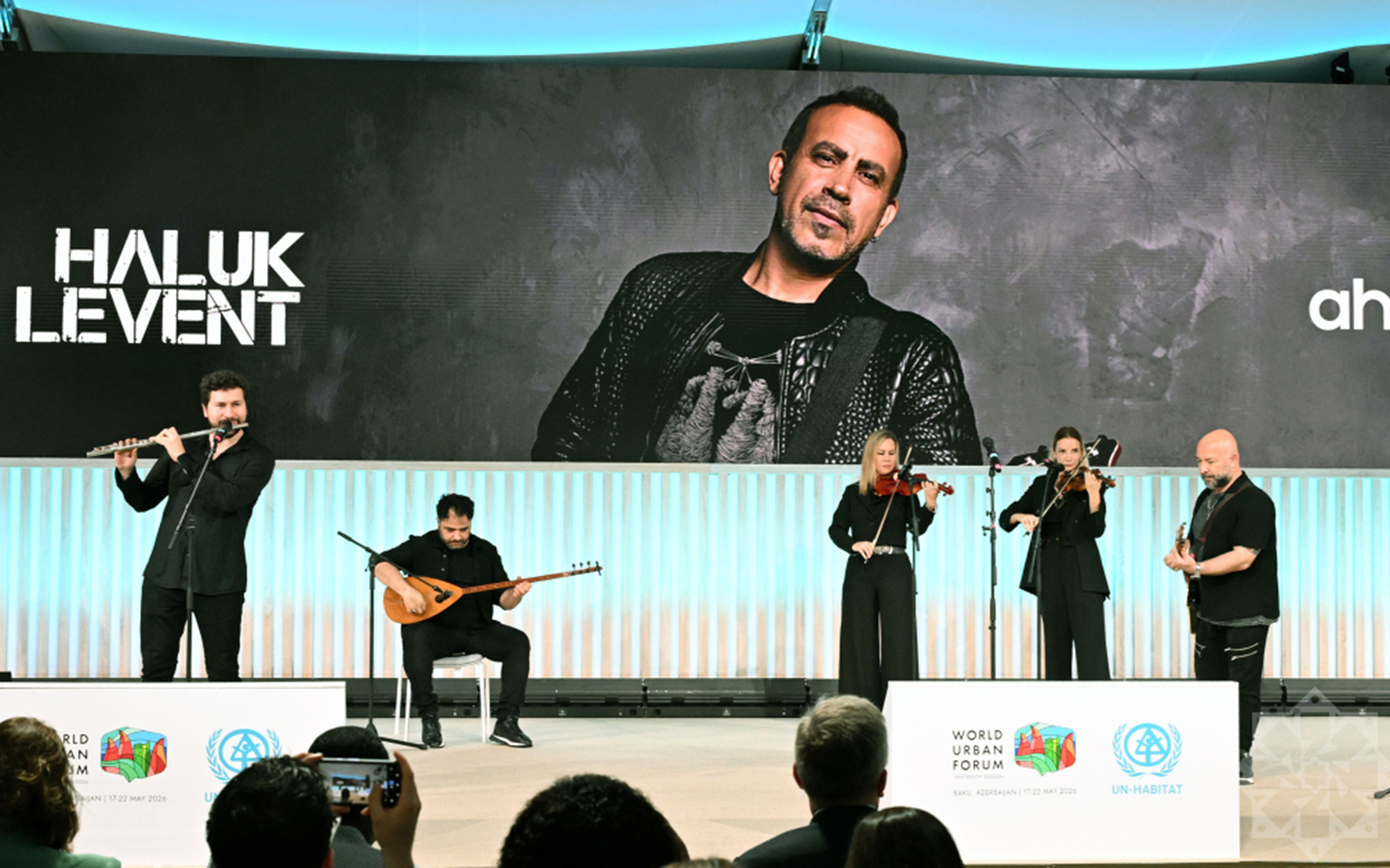 haluk-levent-wuf13-de-konsert-verdi