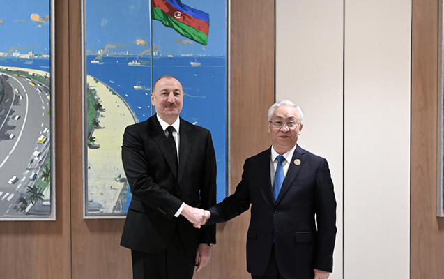 ilham-eliyev-qebul-kecirdi