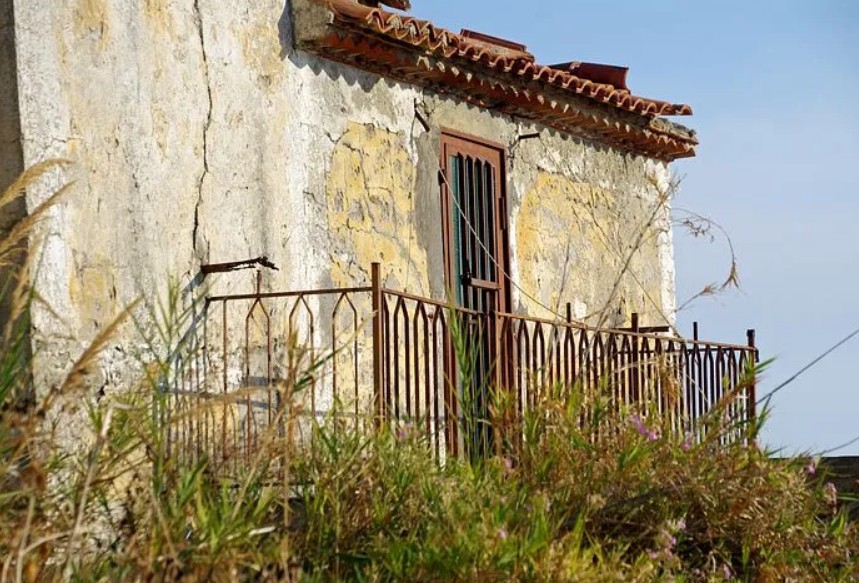 “1 avroya ev”, əslində, neçəyə başa gəlir? Fotolar