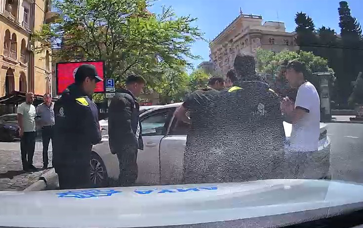 piyada-kecidindeki-qezada-azparking-heyetinden-mudaxile