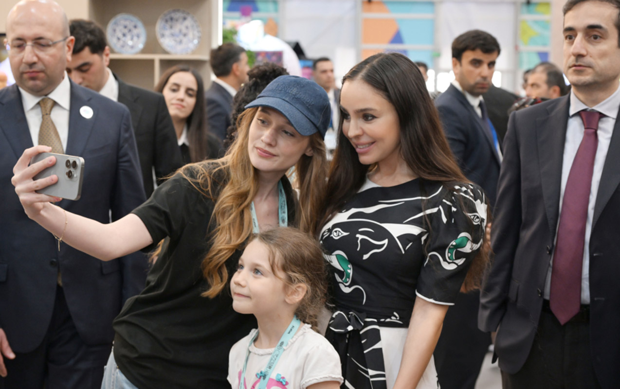 leyla-ve-arzu-eliyevalar-urban-expo-sergisinde