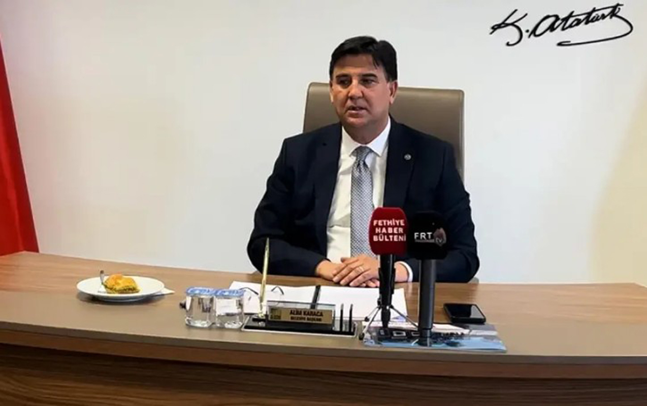 turkiyede-belediyye-sedri-gullelendi