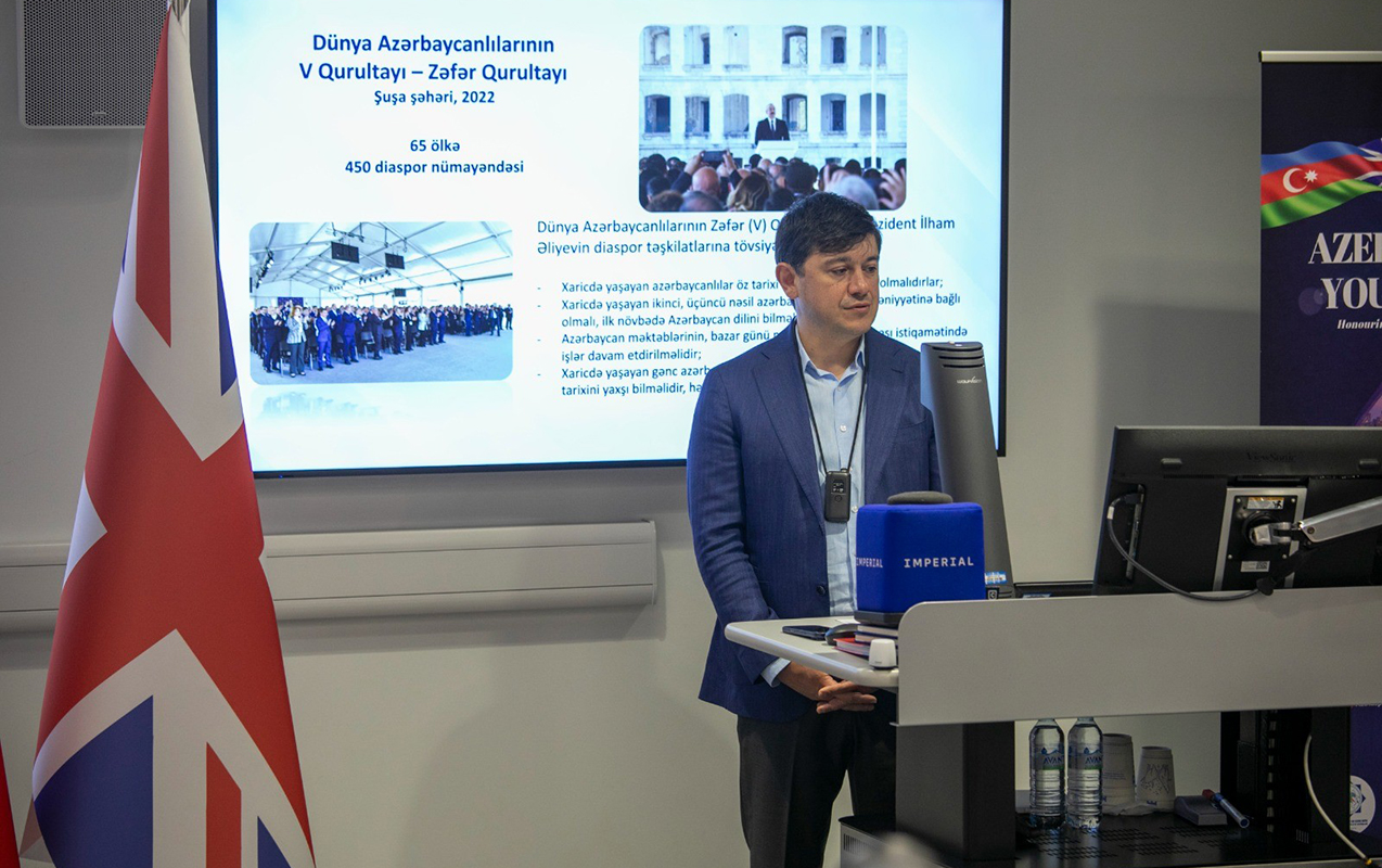 fuad-muradov-londonda-forumda