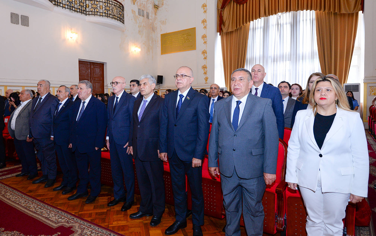 ana-dili-kimlik-ve-gelecek-movzusunda-respublika-konfransi-kecirildi