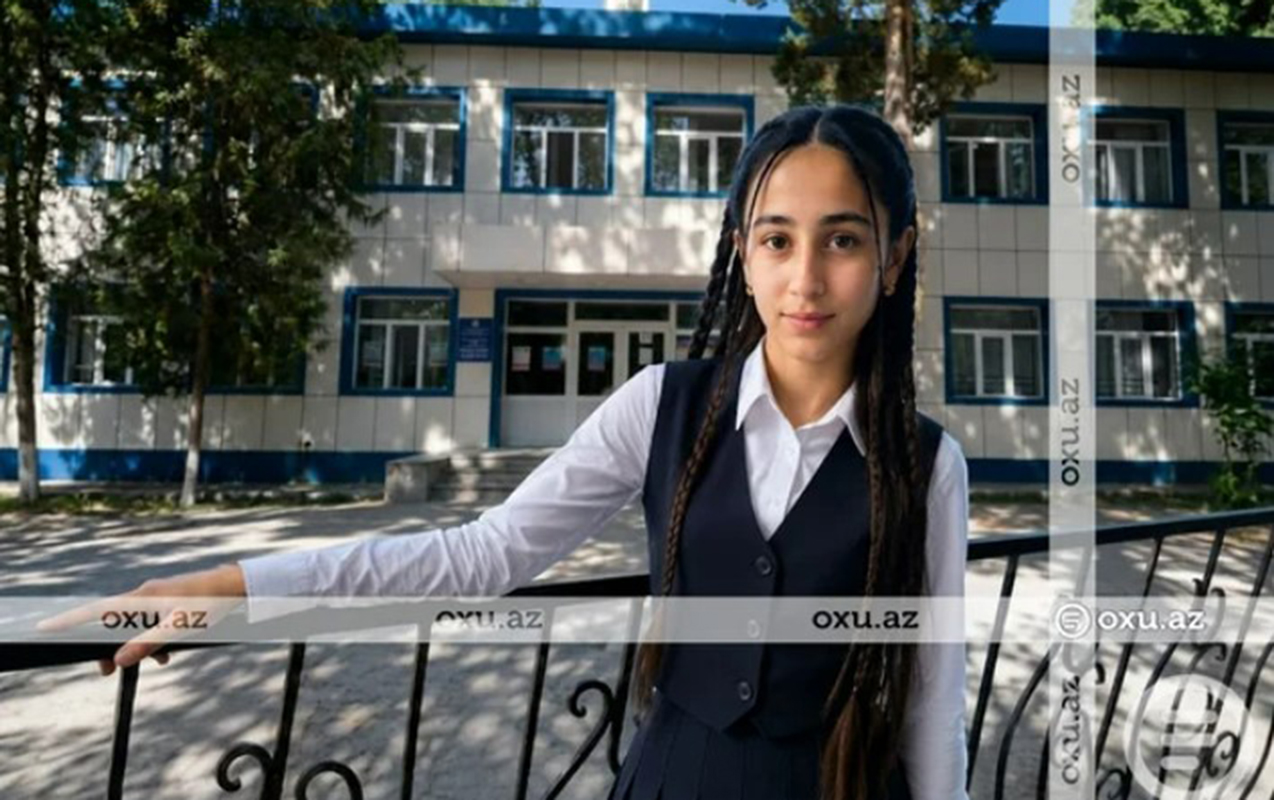 omru-de-mektebi-de-yarimciq-qalan-elmiranin