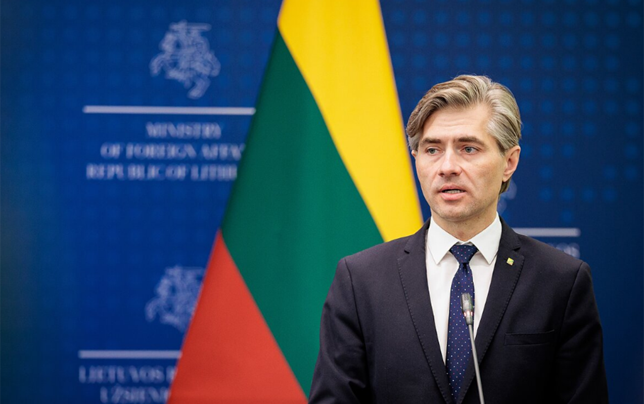 litvali-nazir-ve-aile-uzvlerine-aid-melumatlar-ogurlandi