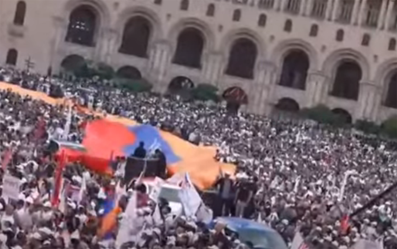 irevanda-mitinqde-azerbaycan-dilinde-dialoq-seslendirildi
