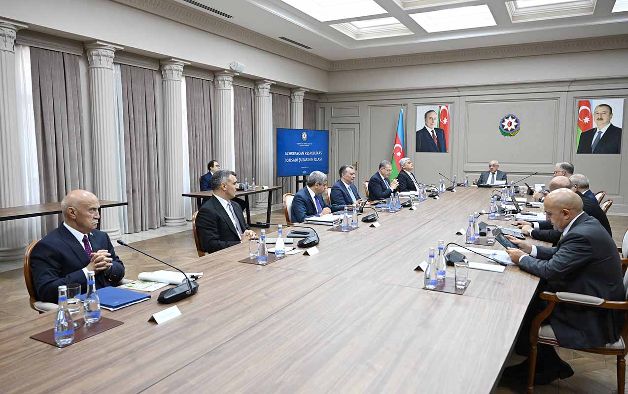 bas-nazir-iclas-kecirdi