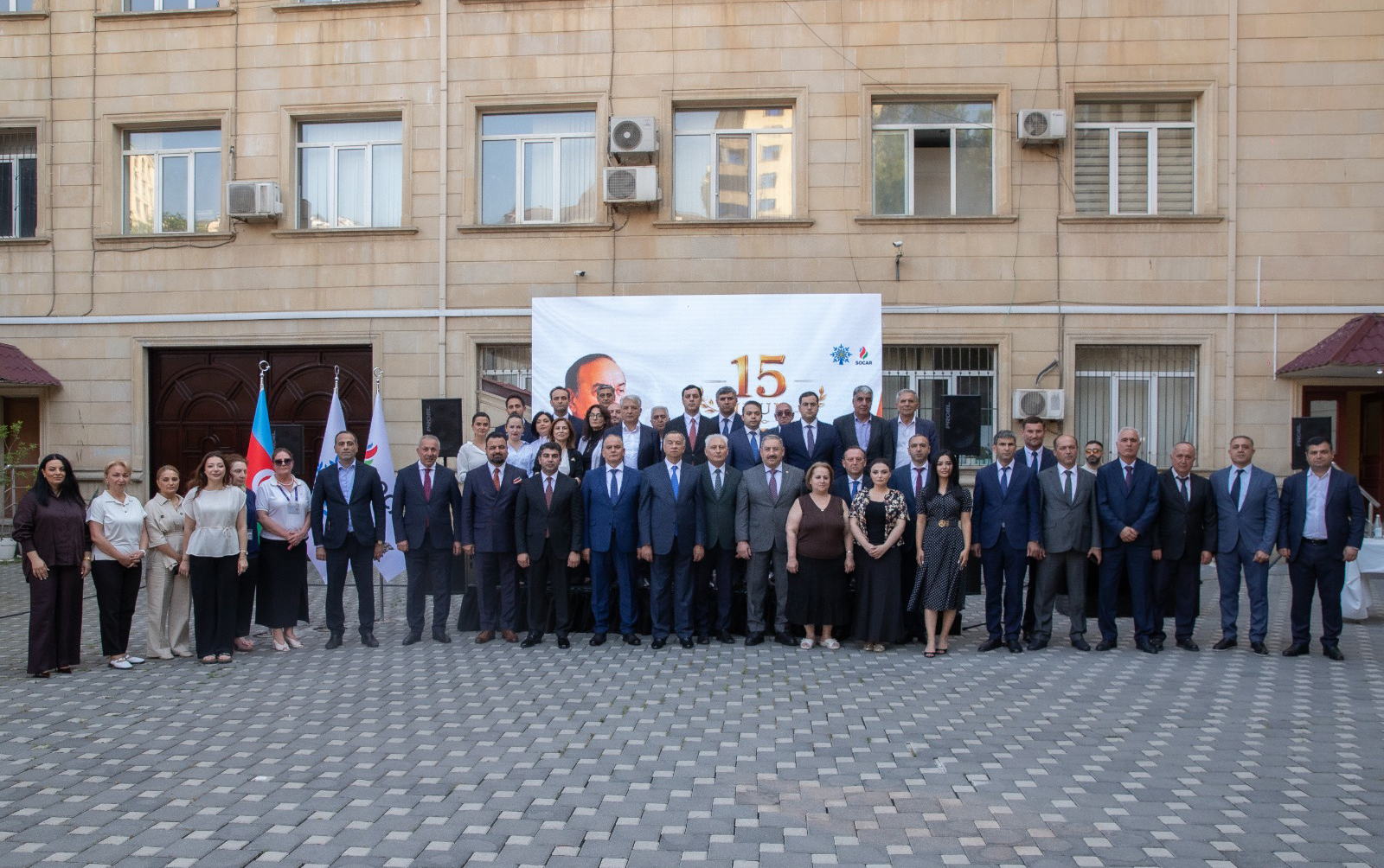 yap-nerimanov-ve-socar-15-iyun-milli-qurtulus-gunu-ile-bagli-tedbir-kecirdi
