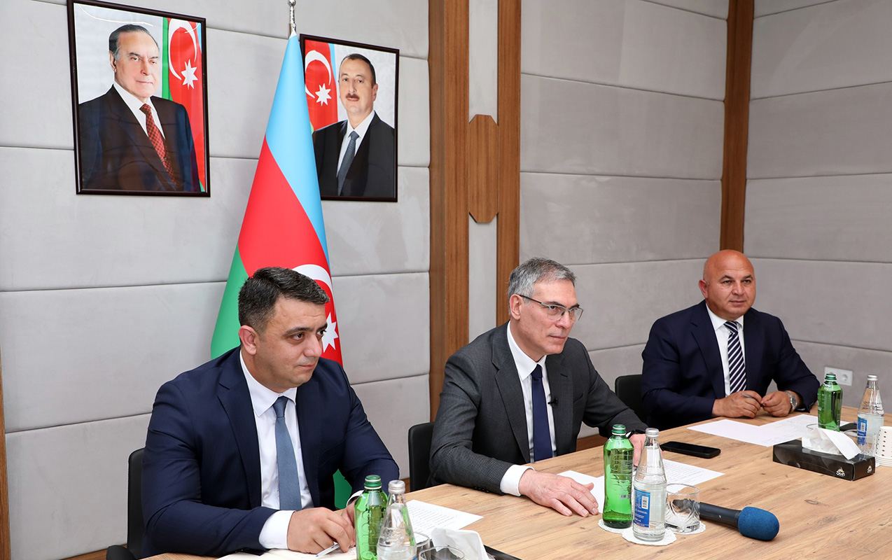 azer-memmedov-cebrayilda-vetendaslarin-muracietlerini-dinledi