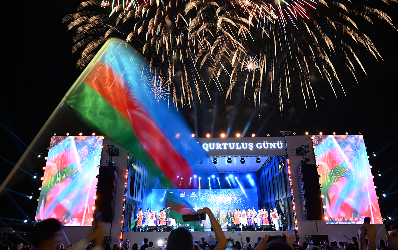 milli-qurtulus-gunune-hesr-olunan-bayram-konserti