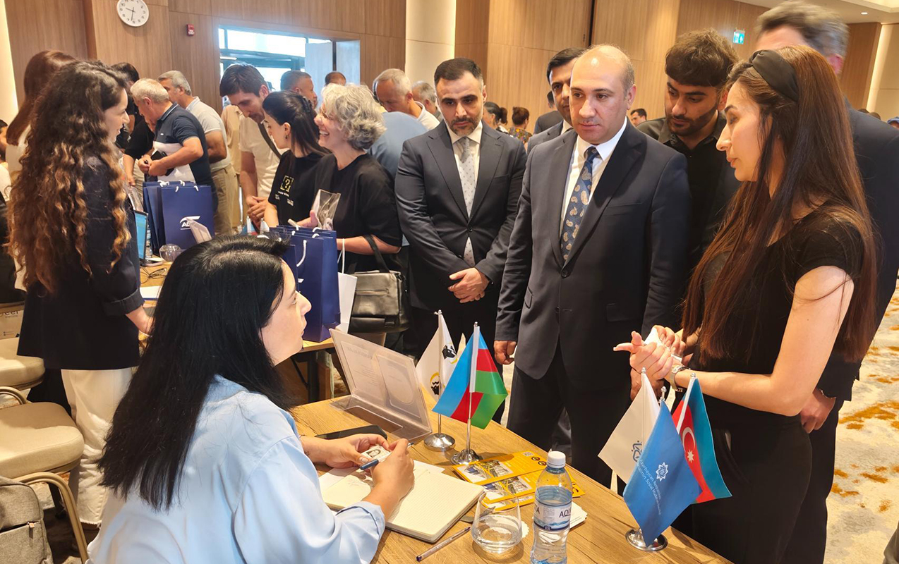 agdamdaki-emek-yarmarkasinda-160-dan-cox-vakansiya-teqdim-edildi