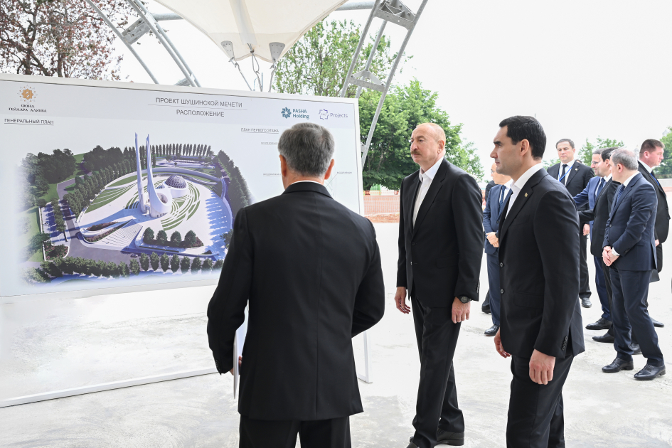 Prezidentlər Şuşa məscidində tikinti işləri ilə tanış oldular - FOTOLAR 3 19