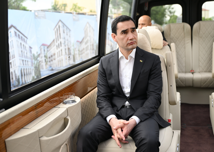 Prezidentlər Şuşa məscidində tikinti işləri ilə tanış oldular - FOTOLAR 9 26