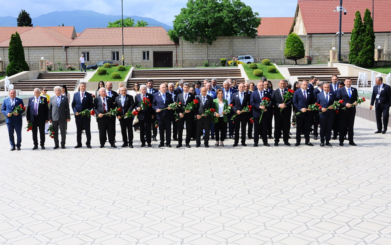 qerbi-azerbaycan-sedasi-goygolde