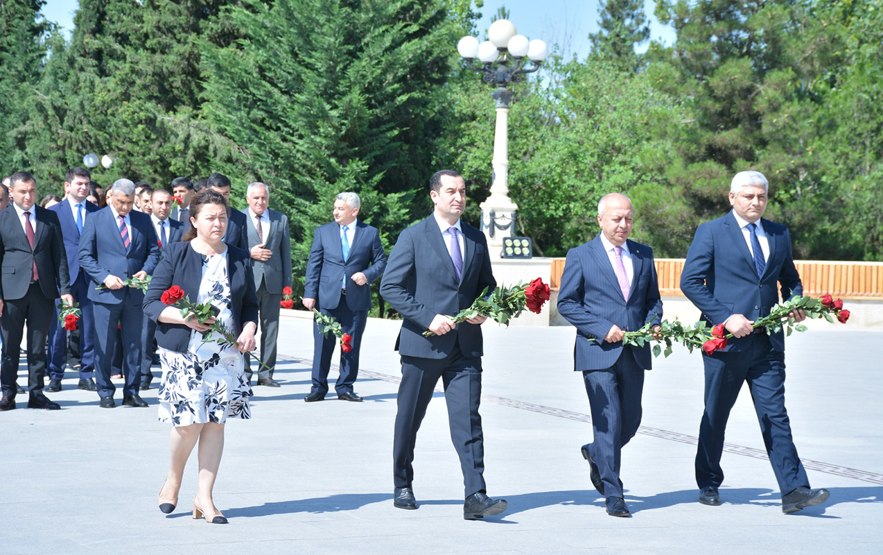 samaxida-dovlet-qulluqcularinin-pese-bayrami-qeyd-edildi