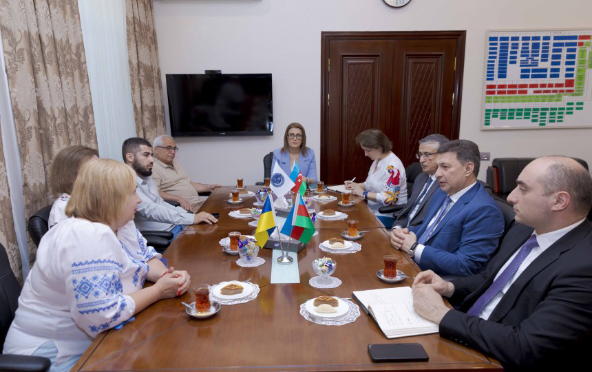 atu-da-xarkov-milli-tibb-universitetinin-numayende-heyeti-ile-gorus