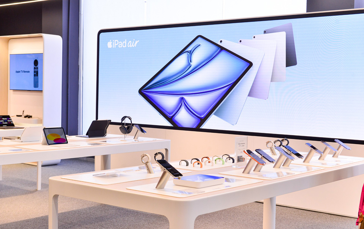 qafqazin-ilk-resmi-apple-shopu-kontaktda-fealiyyete-basladi