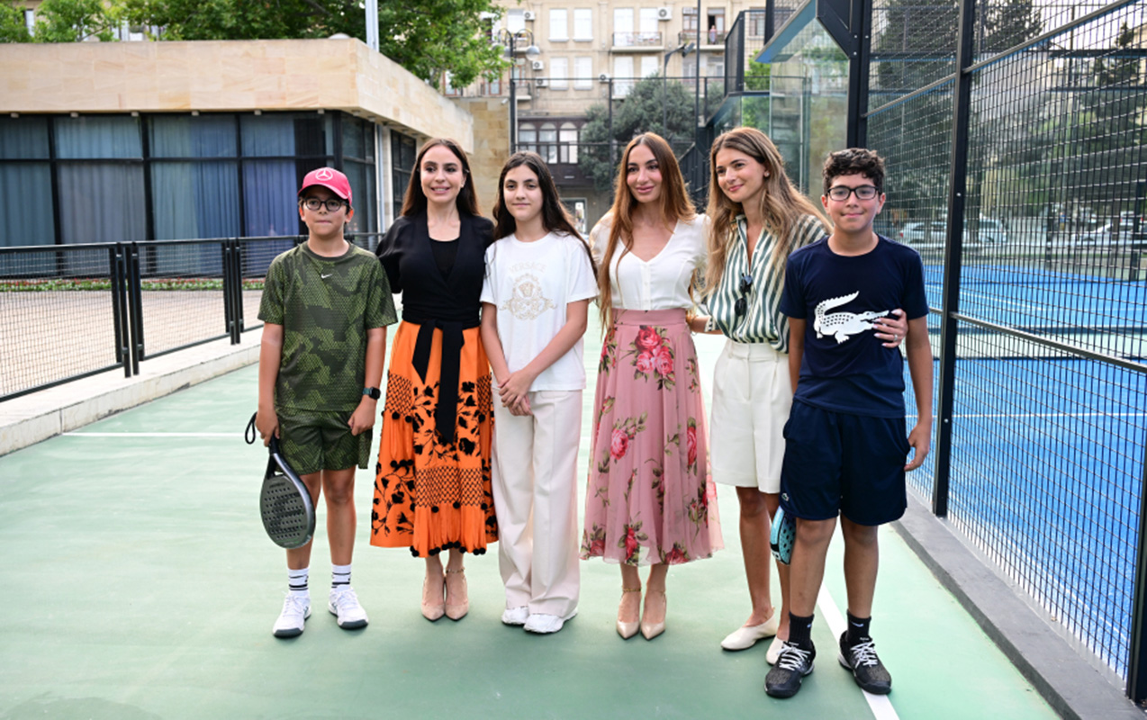 leyla-ve-arzu-eliyevalar-denizkenari-milli-parkda